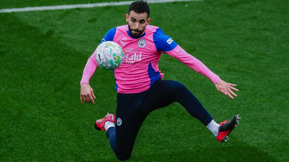 PERFECT TOUCH : Rayan Ait-Nouri shows of his skills