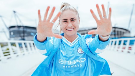 Steph Houghton MBE named in WSL Hall of Fame