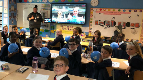 1000 PUMA footballs delivered to local primary schools 
