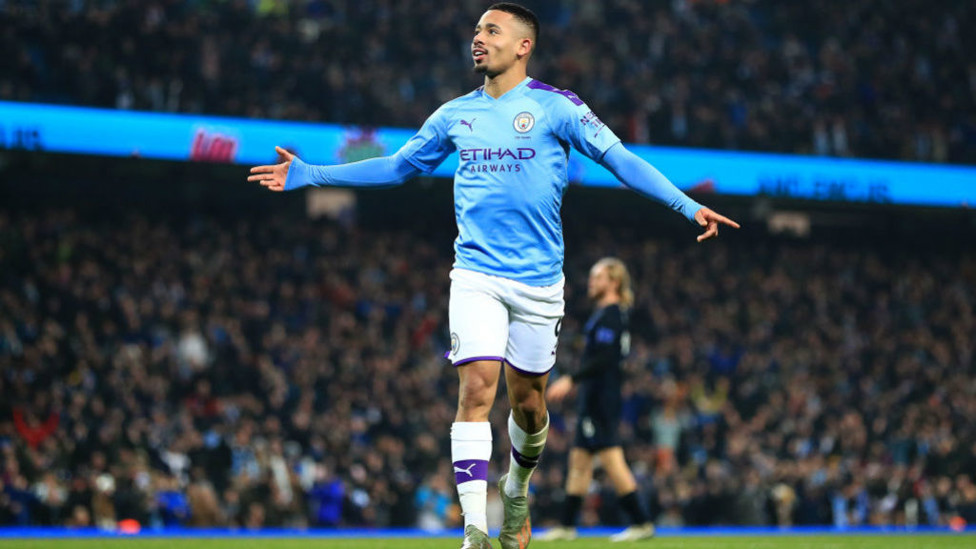 Gabriel Jesus anotó los dos goles de la victoria del Manchester City.