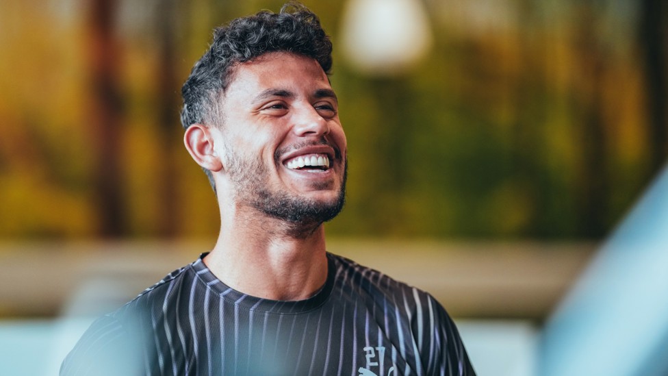 HAPPY MAN : Matheus Nunes enjoying an indoor workout