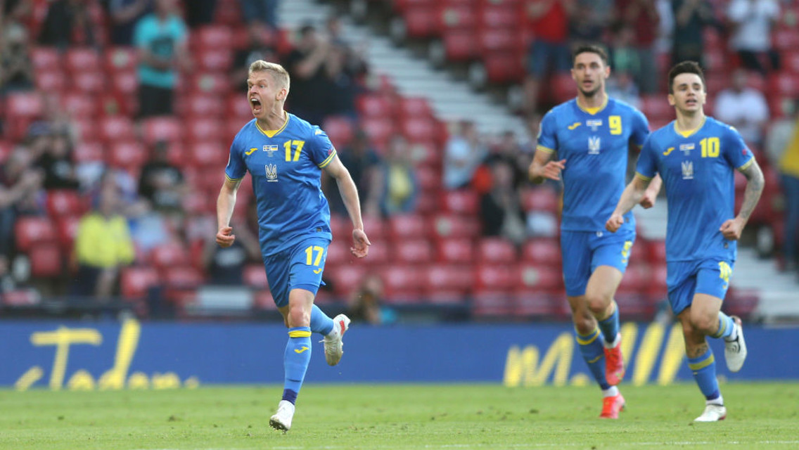 Zinchenko lleva a Ucrania a los playoffs del Mundial