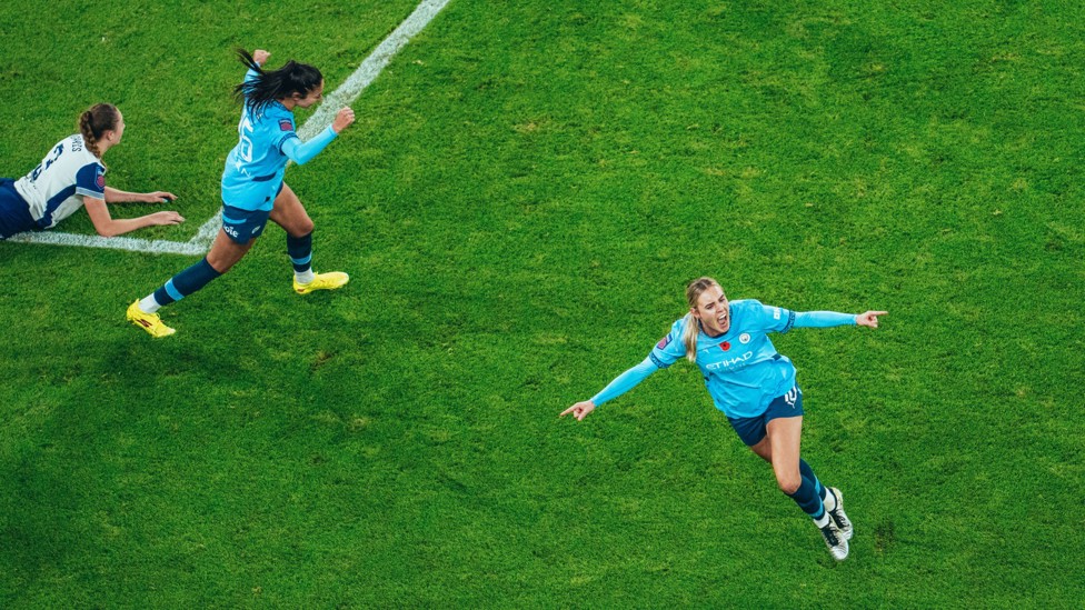 ETIHAD : Roord found the net in our 4-0 win over Tottenham Hotspur in November 2024