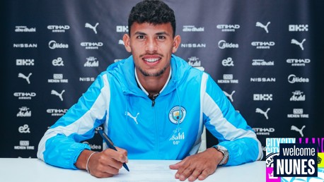Nunes signe à City 