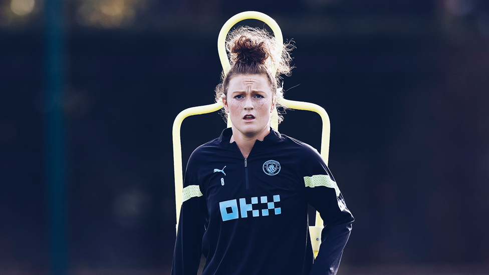 BEHIND YOU : Ruby Mace touch tight to her defender