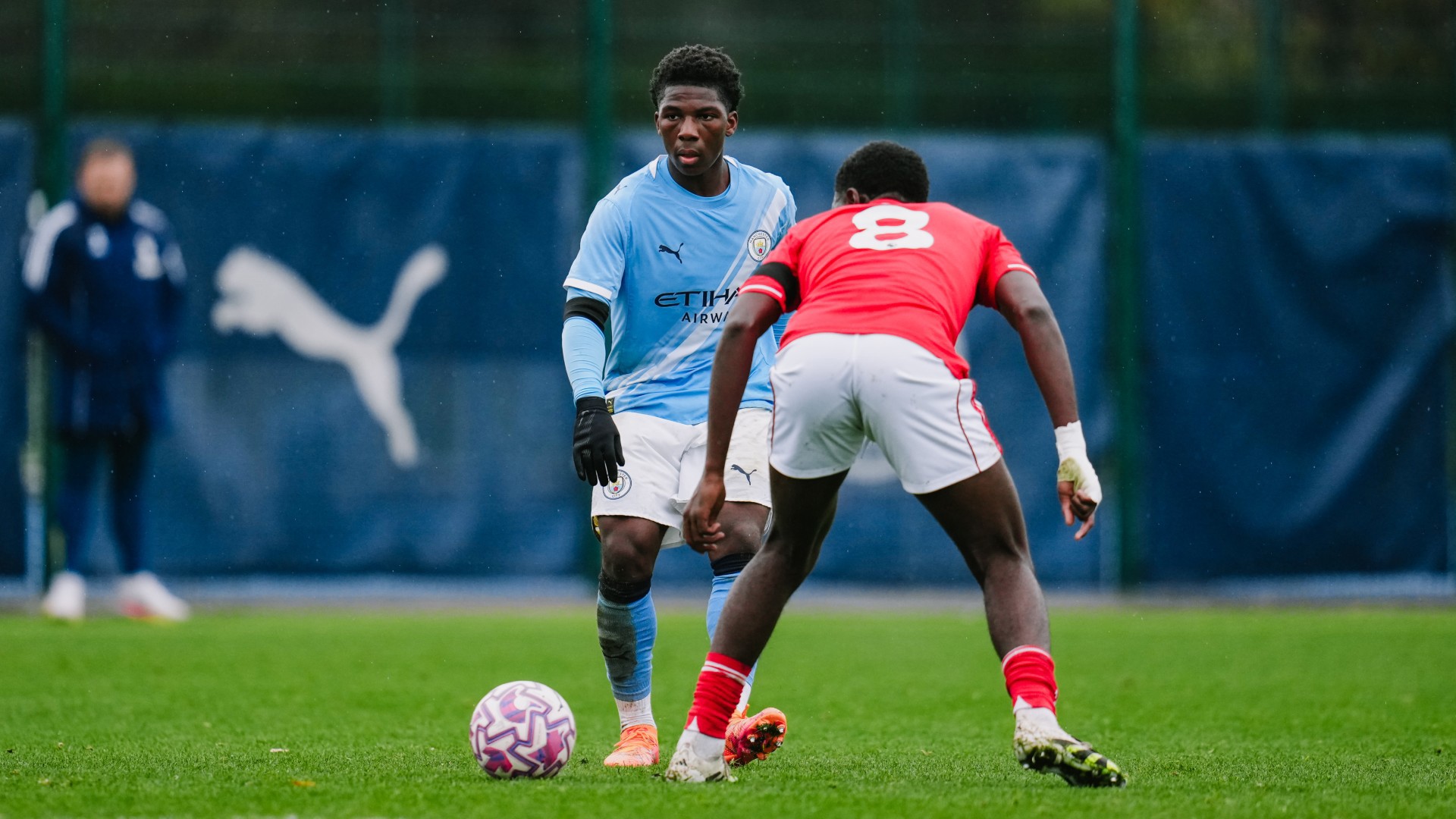 ONE ON ONE : Ryan McAidoo looks to take his man on.