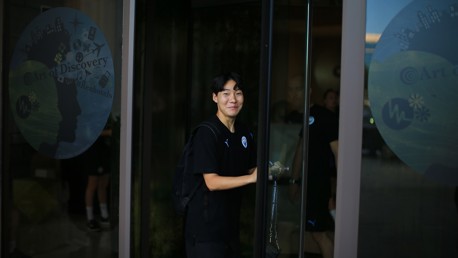 Lee Geum-Min: Tarian Inisiasi!