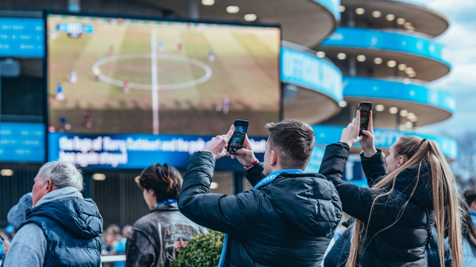 CAPTURING THE MOMENT : Taking a video of our stunning home