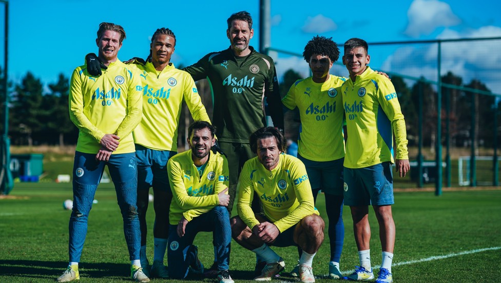 WINNING TEAM? You'd presume these are our training champs today...