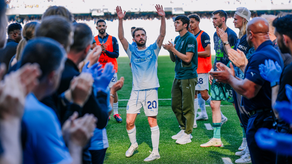 MAGICIAN  : Bernardo Silva is given a guard of honour as he leaves the field as a City player for the last time. 