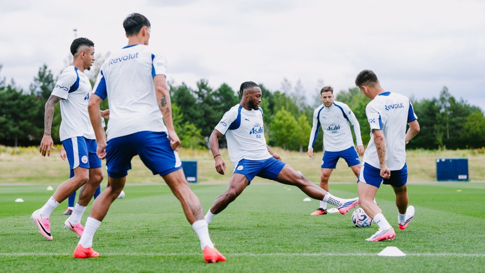 TRAINING DAY : City players at the CFA before take-off