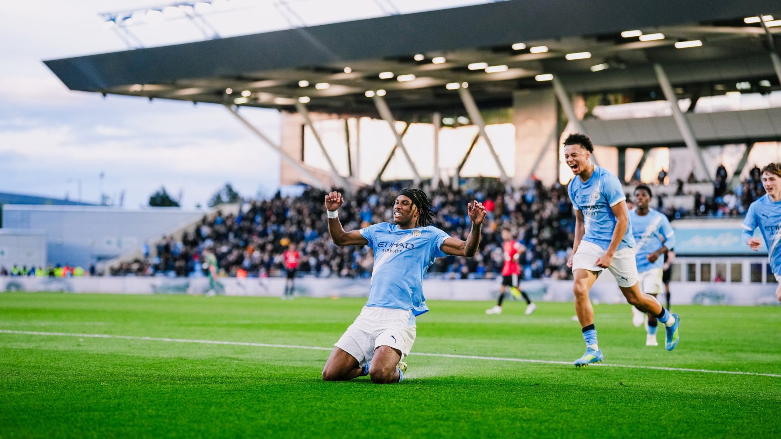 Gallery: City beat United for bragging rights in FA Youth Cup final!