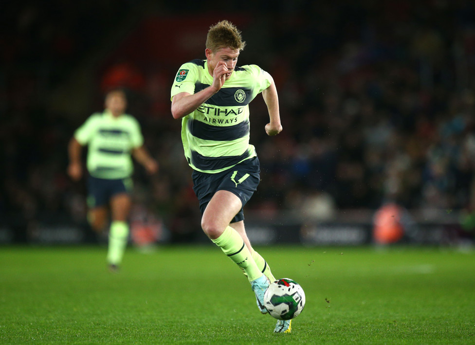 POUPADO : DE Bruyne entrou no intervalo contra o Southampton, mas não conseguiu mudar o panorama do jogo.