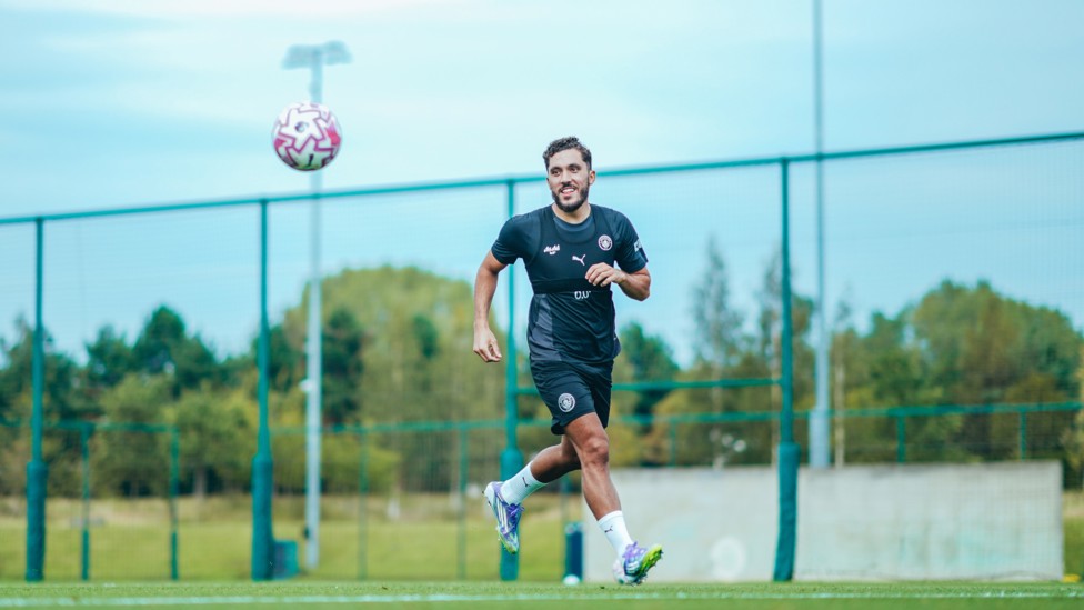 ALL SMILES : Rayan Cherki's eyes light up as the ball approaches