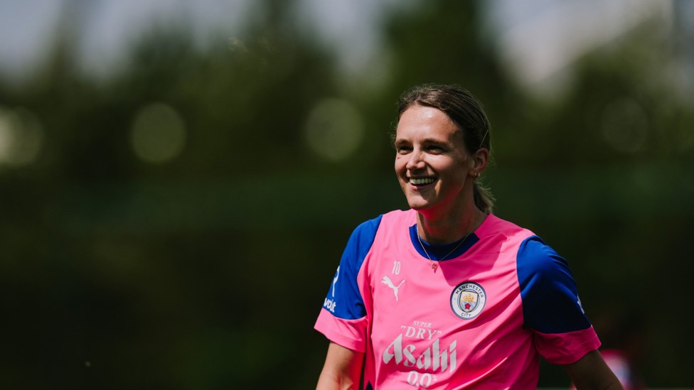READY FOR SUNDAY : Vivianne Miedema in high spirits