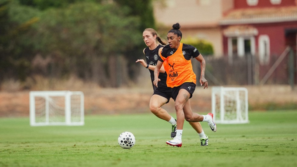 EYES ON THE PRIZE : Kerolin makes a darting run. 