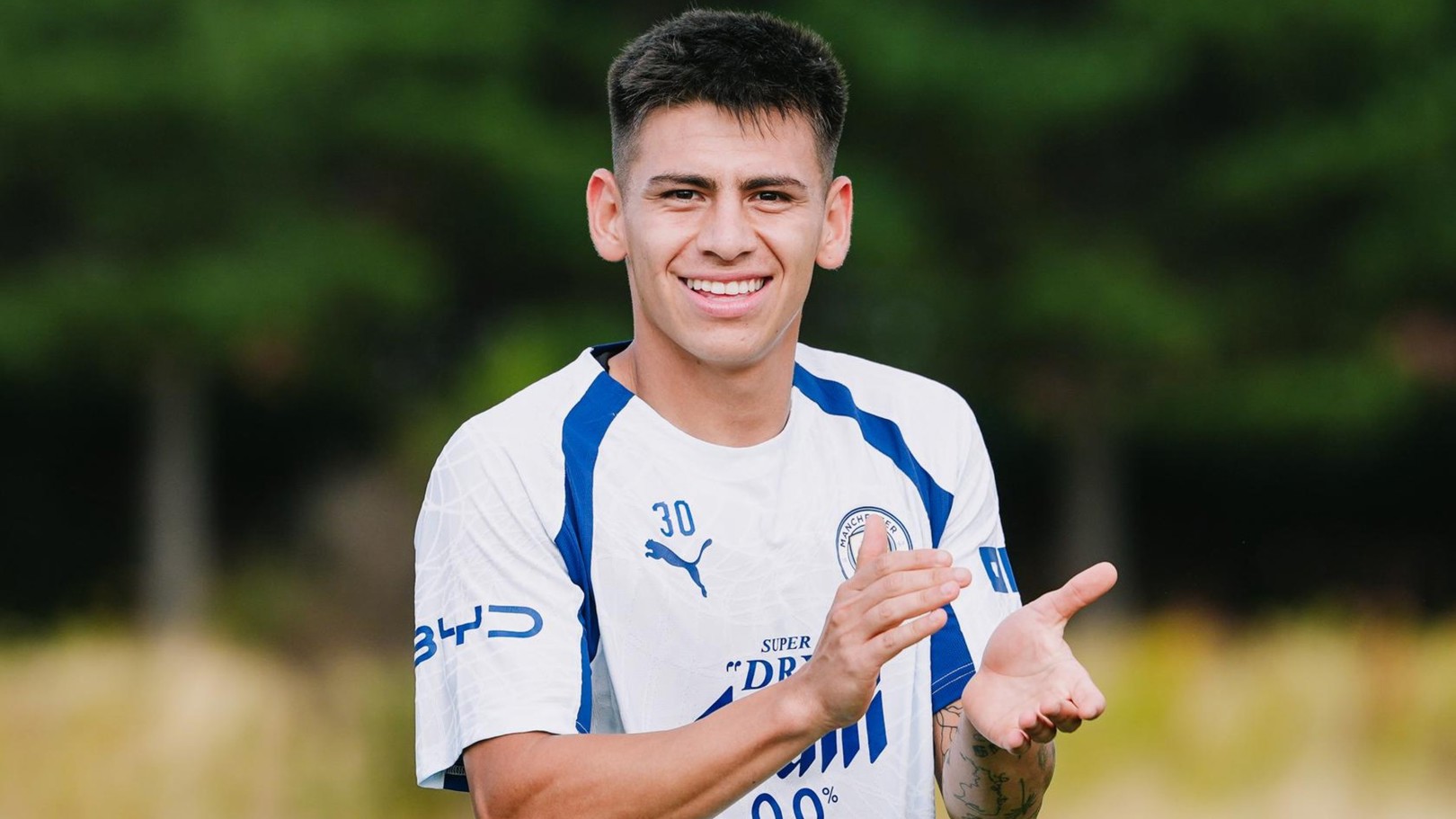 Echeverri es cedido al Benfica