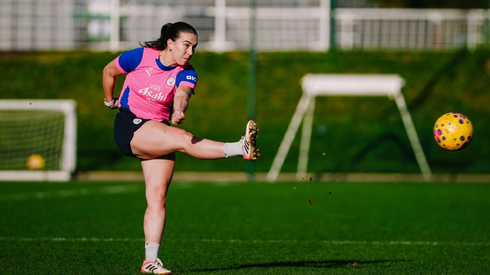 MIDFIELD MAESTRO : Sam Coffey spreads the play