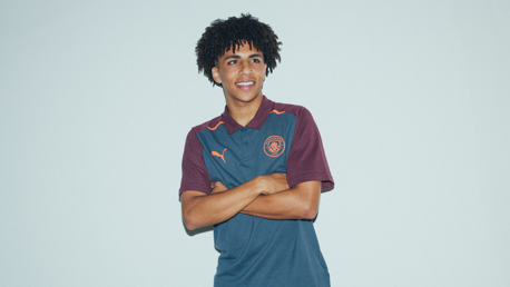 Lewis convocado para a seleção principal da Inglaterra pela primeira vez