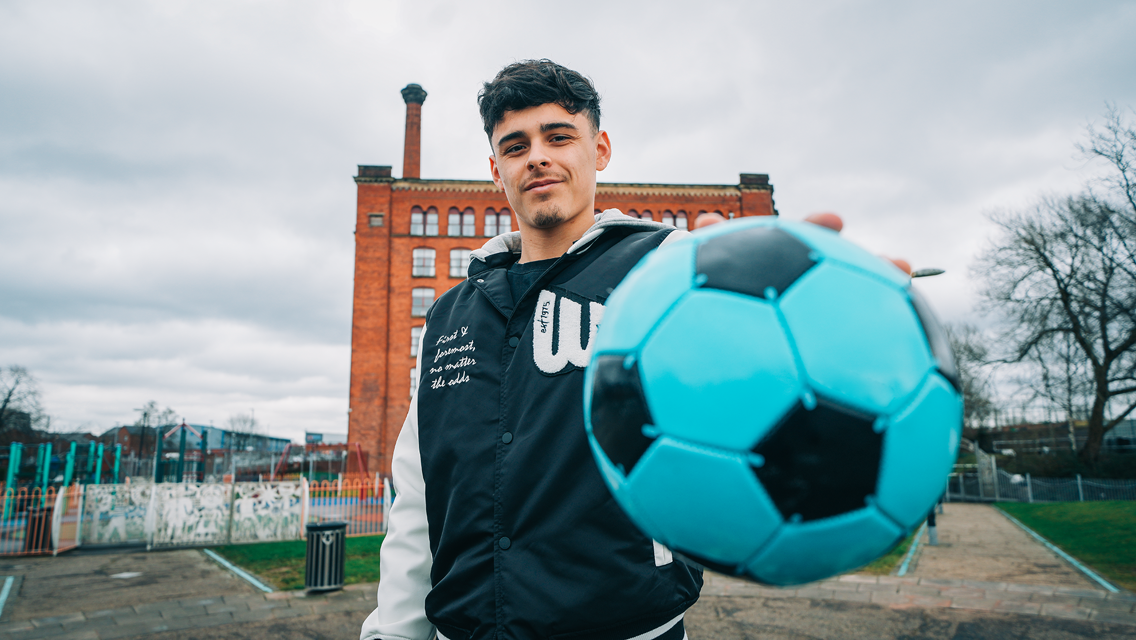 Robertson's pride as EDS youngster earns first senior Australia cap