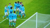 GROUP HUG: Squad goals!