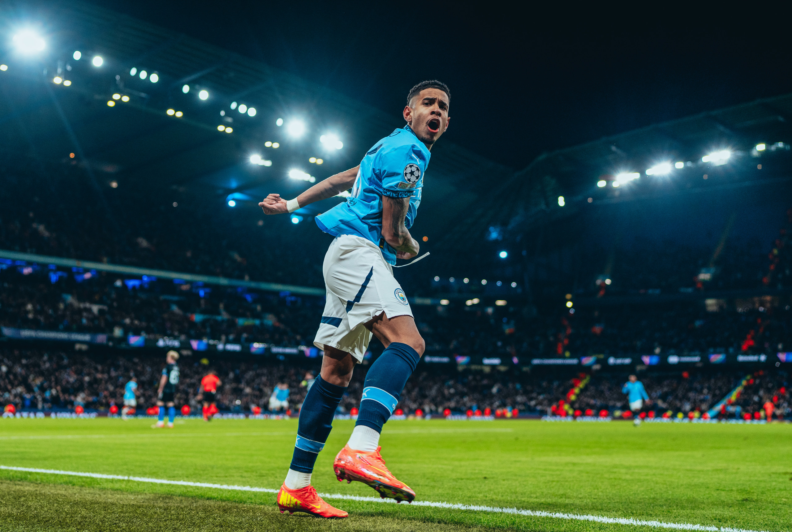City vira contra o Brugge e segue vivo na Champions League 