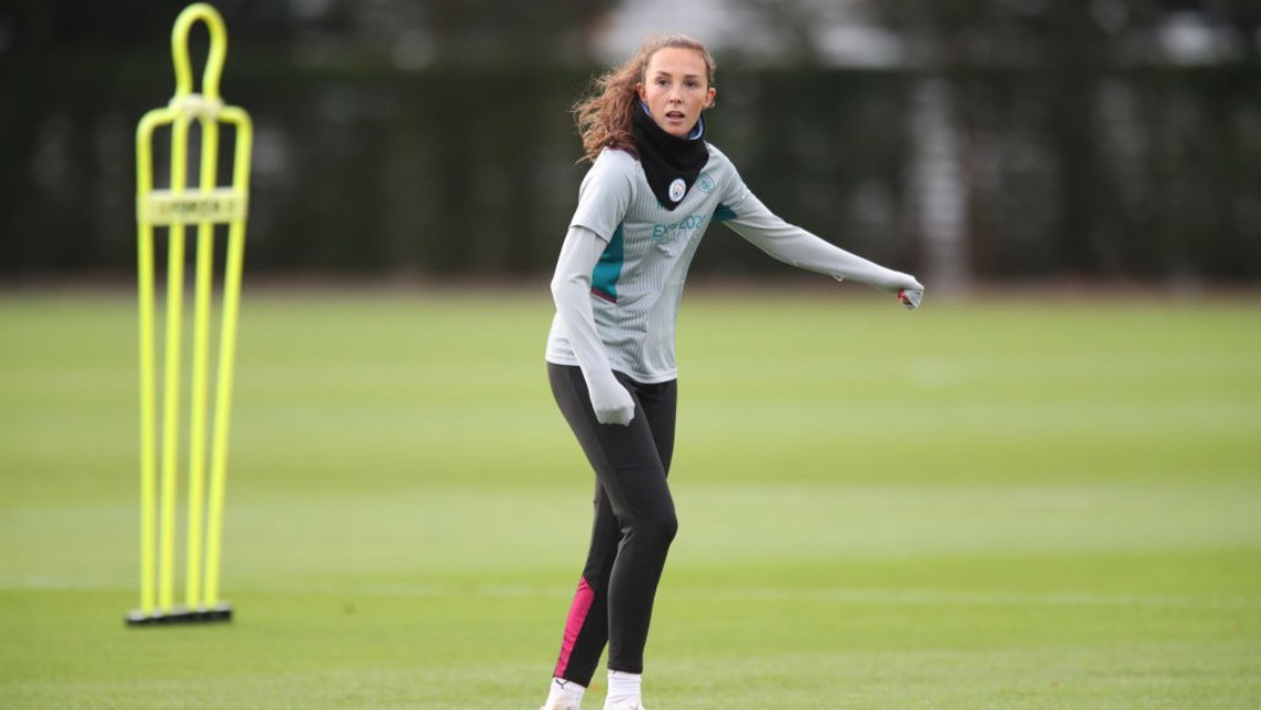 Caroline Weir helps Scotland rescue last gasp point