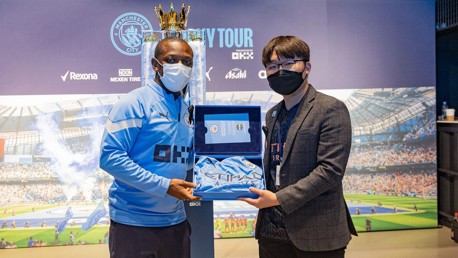 라이트필립스와 함께한 맨시티의 서울 트로피 투어! (영상)