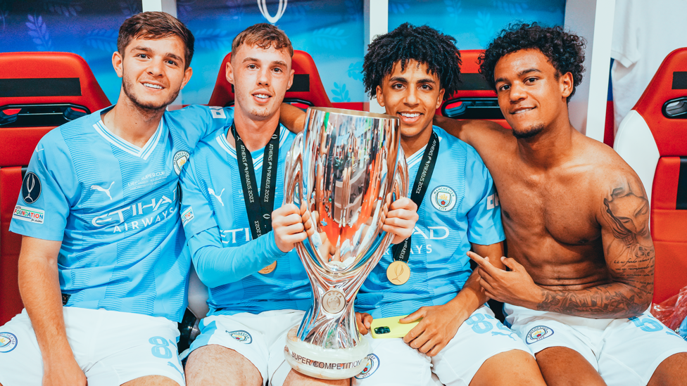 FANTASTIC FOUR : Academy ballers!