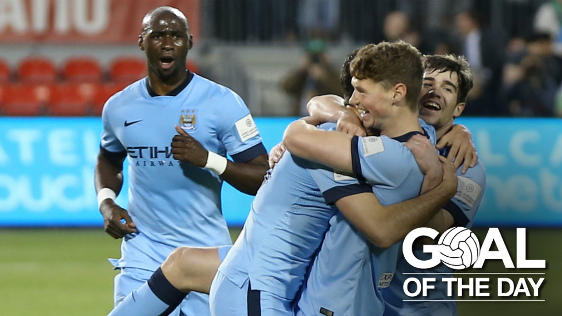 EVANS ABOVE: George Evans bagged a worldie against Toronto in 2015