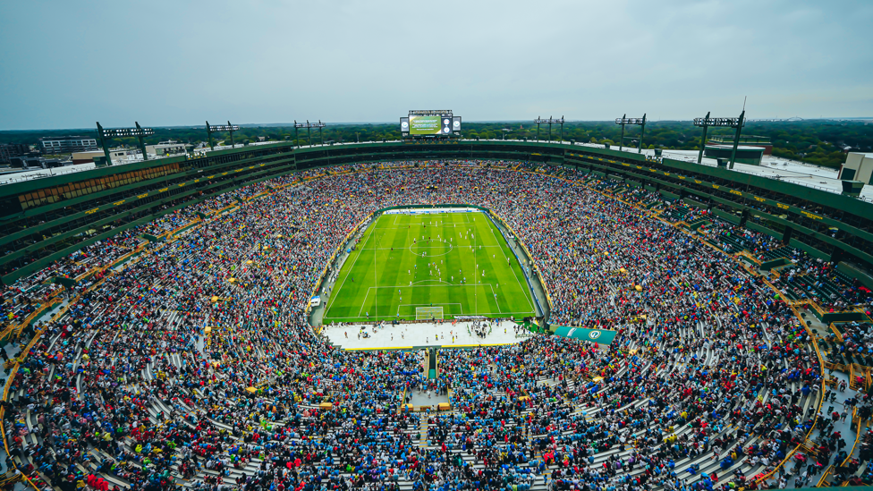 PRE-SEASON FINALE : The stage is set at Green Bay's Lambeau Field!