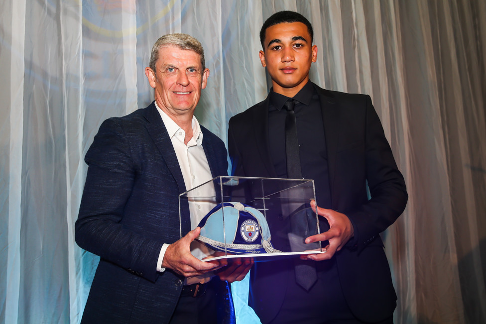 Ezra Carrington  : Right-back