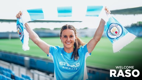 Galería: Hayley Raso vestida con los colores del City
