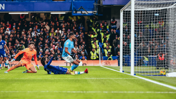 Champions: jornais ingleses exaltam 'Magnífico City'; Mahrez é citado
