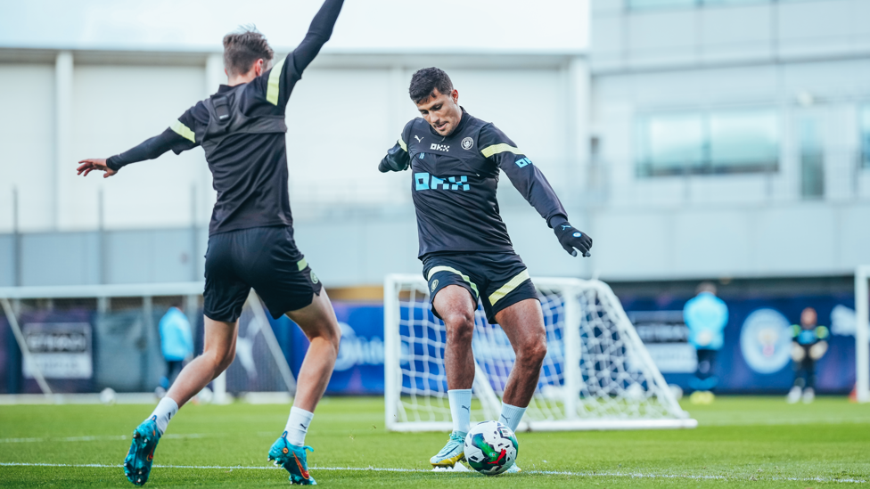 INTENSITY : Rodrigo switches the play while under pressure