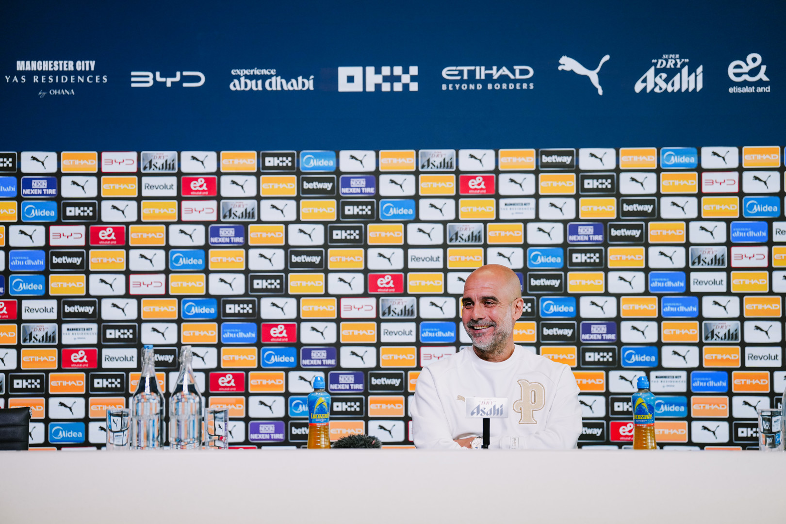 Vamos jogar o jogo e não nos deixar levar pela ocasião, pede Pep