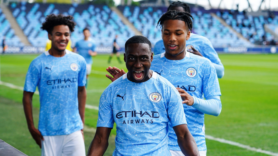 BUZZING BORGES : That's how much it means!