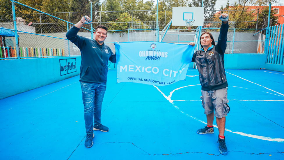 Mexican Blues : Fans from Mexico City gave back to the local community 