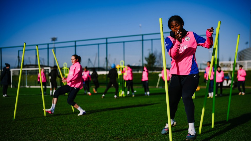 TOP OF THE POLES : Sydney Lohmann and Bunny Shaw races through the poles