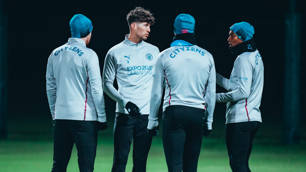 FANTASTIC FOUR : Everyone wrapped up warm to battle the elements!