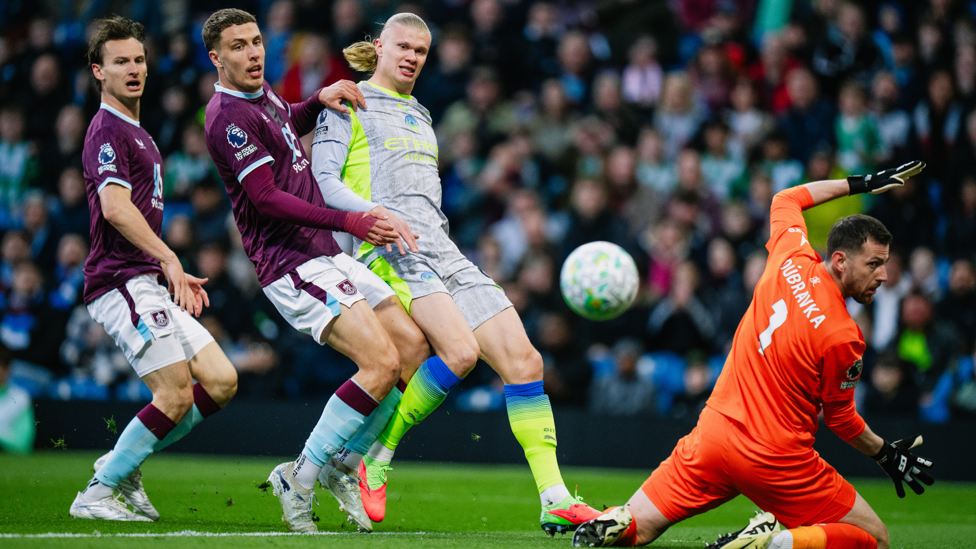 DEADLY DINK : Haaland calmly puts us ahead early on!