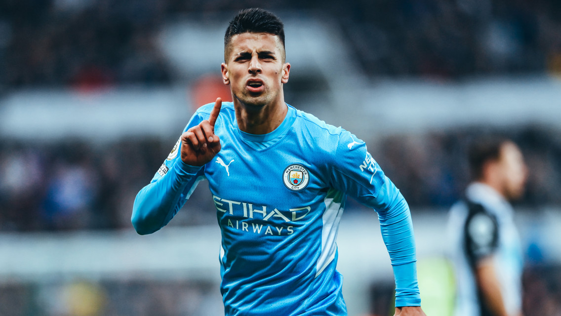 Cancelo a class apart, says Dickov