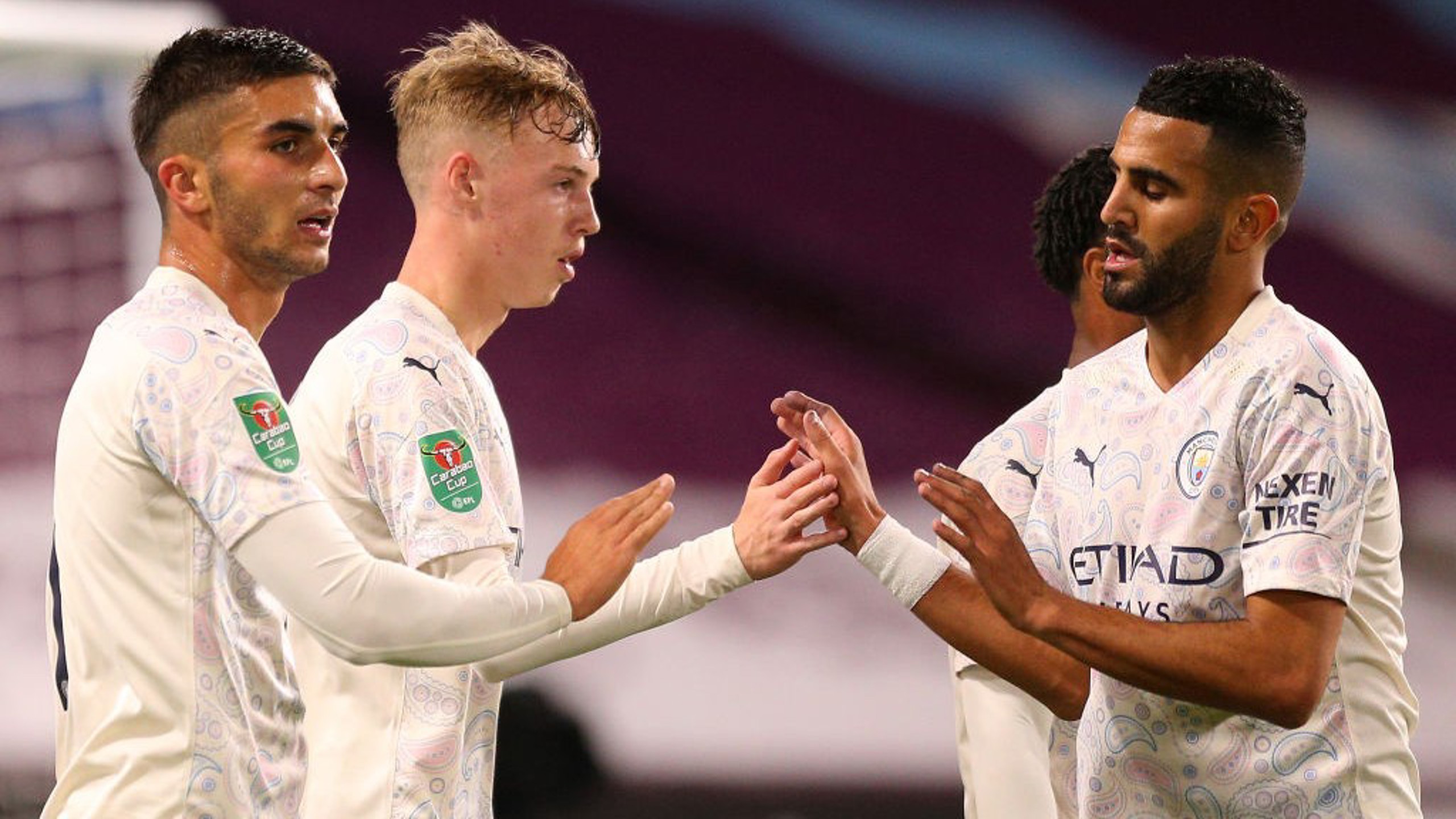 City avança com facilidade às quartas de final da Carabao Cup