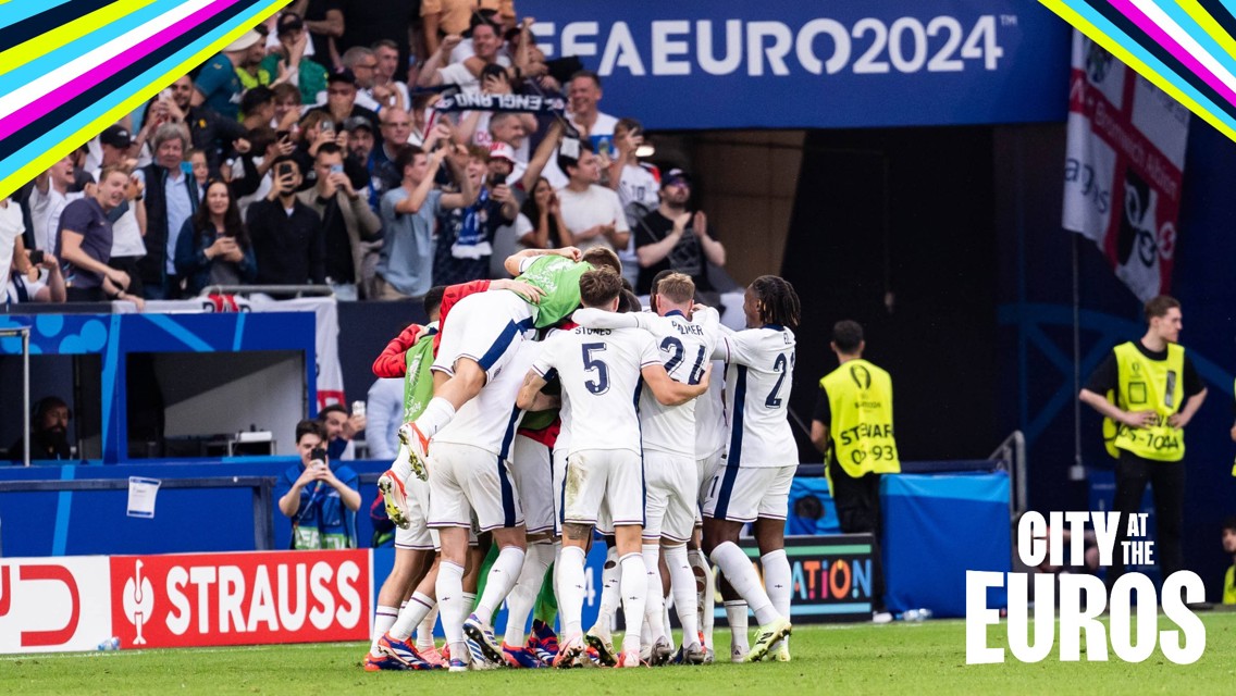 City trio help England to dramatic Round of 16 win