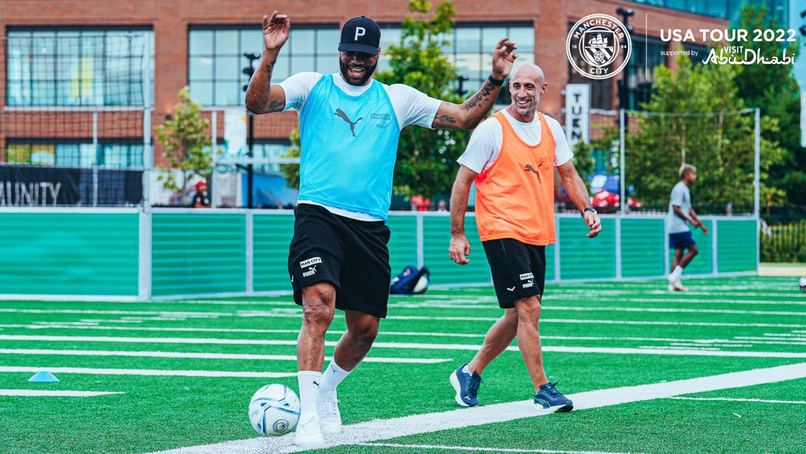City legends surprise youngsters in Green Bay with Midea ticket giveaway