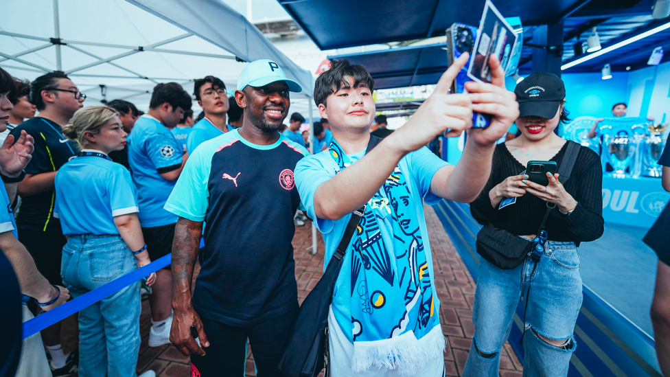 SELFIE TIME : A supporter with Shaun Wright-Phillips