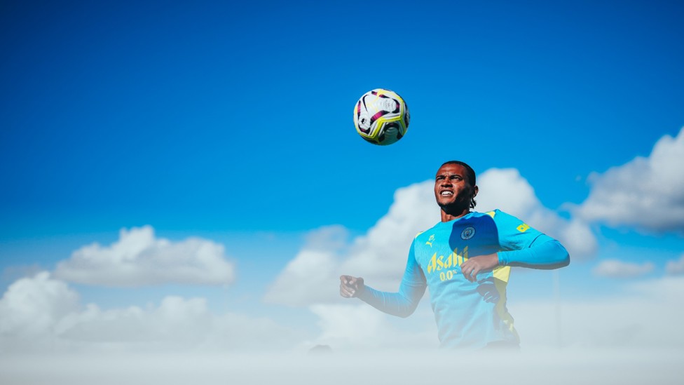HEAVENS ABOVE : Manuel Akanji in training at the CFA