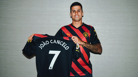 Cancelo switches to No.7