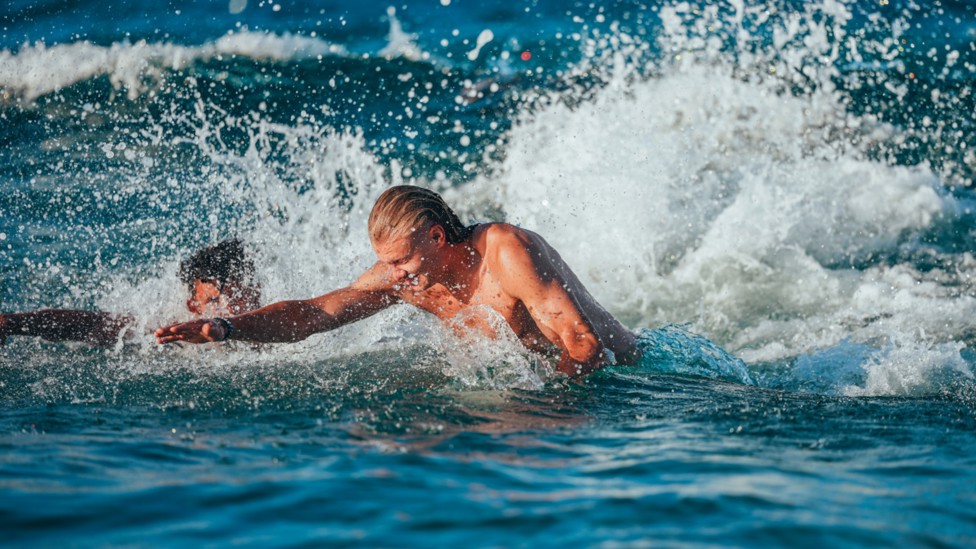 SPLASH HIT: Erling Haaland takes to the Florida waters.