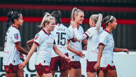 City begin WSL campaign with fine win at West Ham 